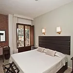 Hotel Alma Domus *