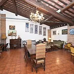Hotel Alma Domus
