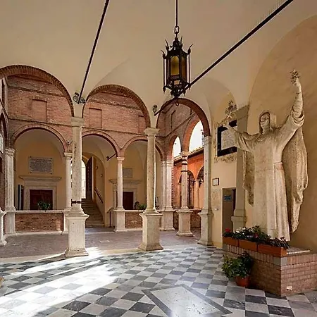 فندق Alma Domus